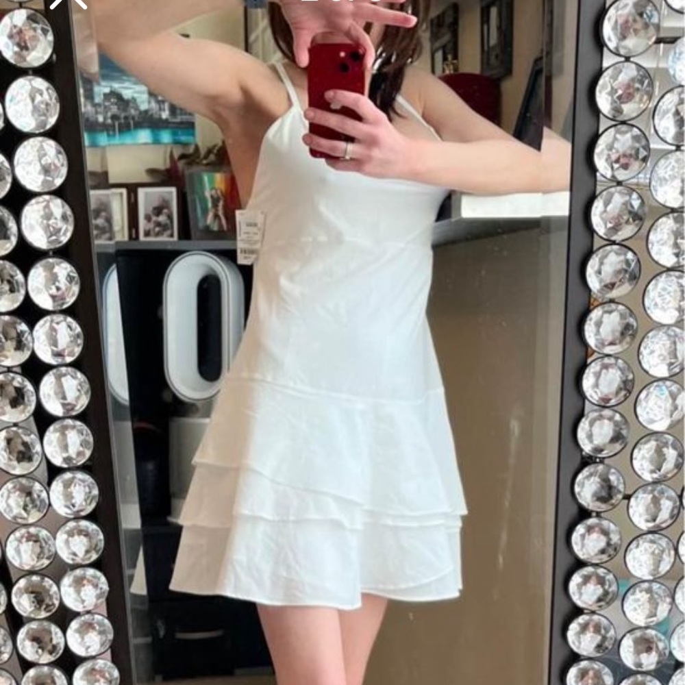 NWOT Small white athletic women’s dress